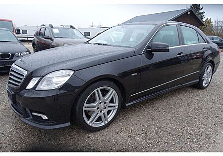 Mercedes-Benz E 300 CDI BlueEfficiency AMG-Line 8x Alu PDC Sitzh.