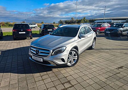 Mercedes-Benz GLA 200 URBAN AUTOMATIK NAVI KAMERA SHZ