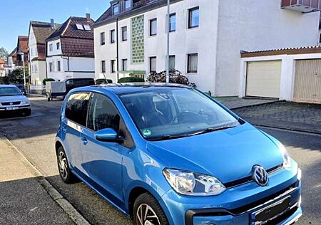 VW Up Volkswagen ! TSI (BlueMotion Technology) move