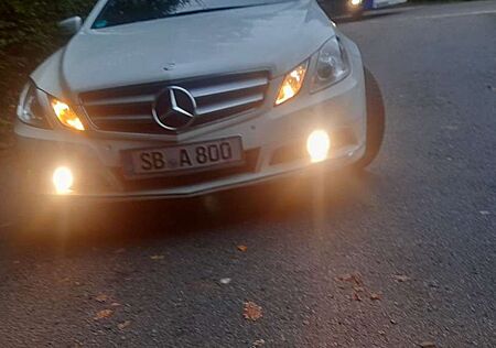 Mercedes-Benz E 220 CDI DPF Coupe BlueEFFICIENCY Elegance