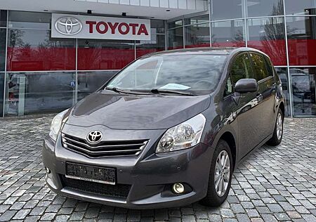 Toyota Verso gebraucht kaufen Toyota Verso 1.8 7-Sitzer. Life wenig KM*Panodach*