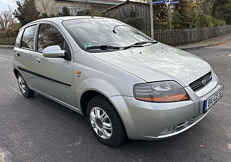 Chevrolet Kalos 1.4 16V SX Klimaanlage & AHK 5-Türig