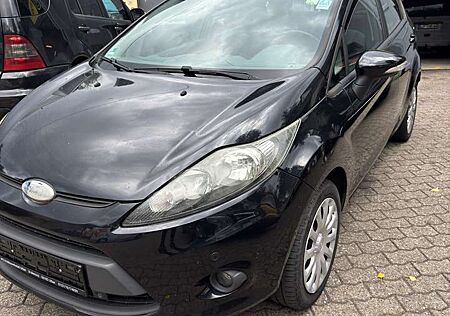 Ford Fiesta 1.4 Autom. Titanium