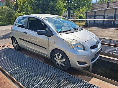 Toyota Yaris Yaris 1.33 VVT-i Cool
