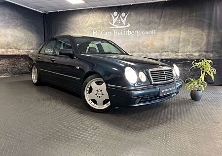 Mercedes-Benz E 50 AMG AMG V8 -1 von 2960- Schiebedach Autom.