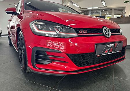 VW Golf Volkswagen VII GTI Performance/LED/NAVI/ACC/Carplay