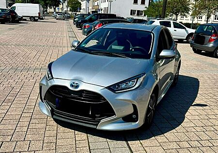 Toyota Yaris Hybrid 1.5 VVT-i Team Deutschland