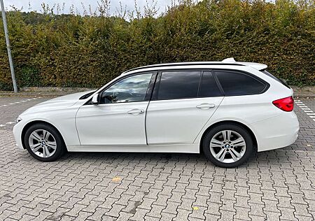 BMW 318d 318 Touring Aut. Sport Line