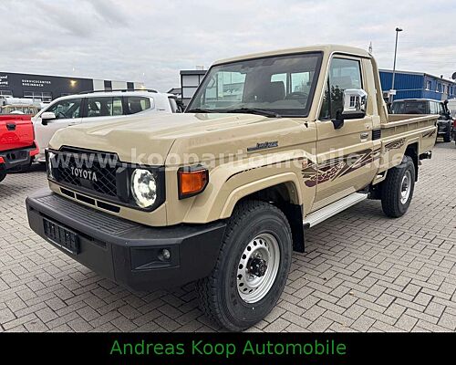 Toyota Land Cruiser GDJ 79 SC 2,8-Diesel Aut DLX SOFORT