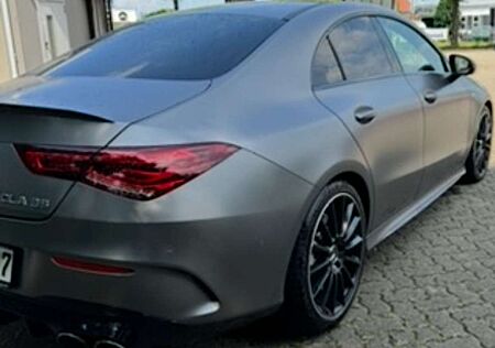 Mercedes-Benz CLA 35 AMG AMG CLA 35 4Matic Speedshift 7G-DCT Edition 55