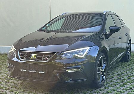 Seat Leon ST FR DSG 2.0 | ACC | AHK | Kamera |