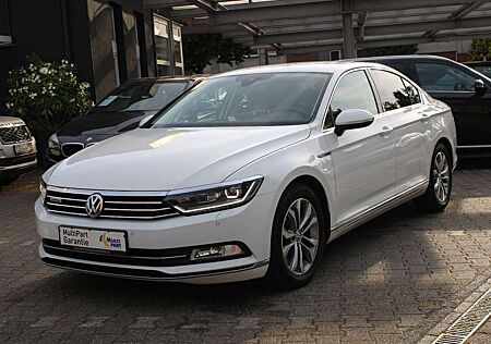 VW Passat Volkswagen 2.0 TDI*BMT*DSG*Comfortline*4Motion*ACC*