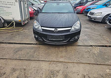Opel Astra Sport GTC COUPE