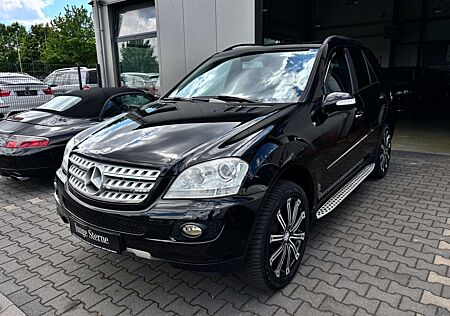 Mercedes-Benz ML 350 ML-350 Sportpaket Navi+/SD/Bi-Xenon/AHK
