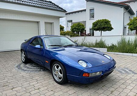 Porsche 928 GTS