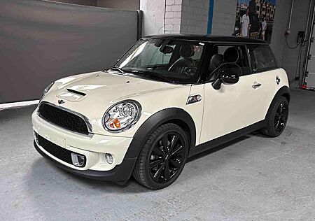 Mini Cooper S 1.Hand Leder Xenon Navi Scheckheft