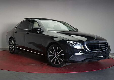 Mercedes-Benz E 300 e 9G-Tronic Navi/Leder/Temp/Kamera/Pano/Si