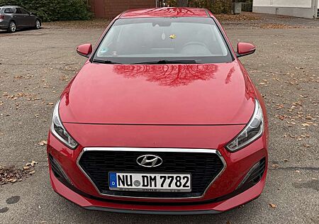 Hyundai i30 1.4 YES!