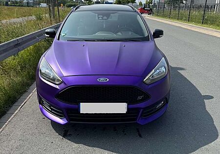 Ford Focus Turnier 2.0 EcoBoost ST