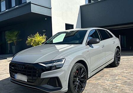 Audi Q8 50 TDI quattro tiptronic competition plus