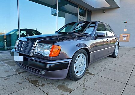 Mercedes-Benz E 500 1A Deutsches Auto