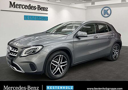 Mercedes-Benz GLA 200 Stdhzg LED Keyl-GO Navi Laderaump PTS Temp