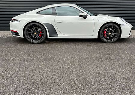 Porsche 992 911- Carrera 4S-BOSE-CHRONO-ABGAS-2.HAND