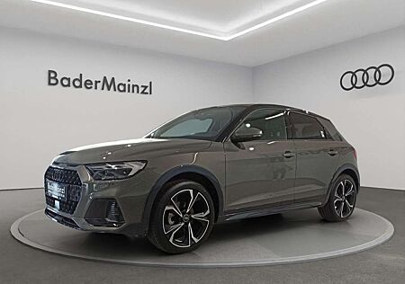 Audi A1 S tronic LED CARPLAY Navi