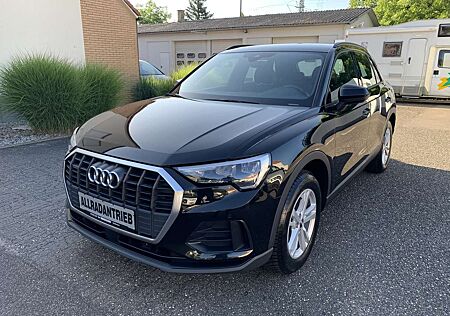Audi Q3 35 TDI quattro S-tronic S-line *Leder*Navi*AHK*LED