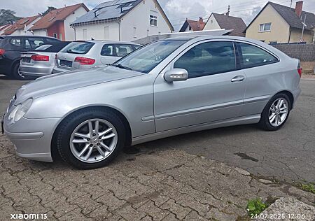 Mercedes-Benz C 200 Kompressor Sportcoupe,HU/AU & KD Neu, erst 56694km