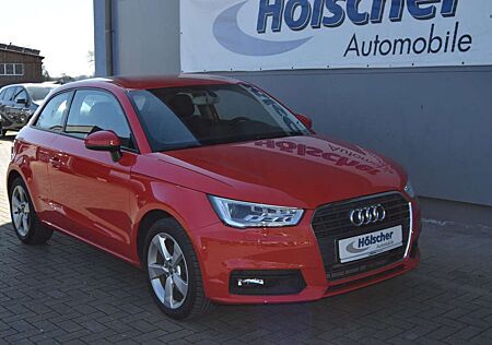 Audi A1 1.4 TFSI !AUTOM! Sport,Xen, Sitzh,Parks,V&H,