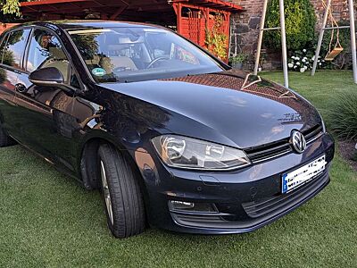 Volkswagen Golf Golf 7 Comfortline ,AHK, SH, Alu, 8fach Bereifung