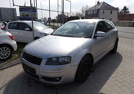 Audi A3 2.0 FSI Ambition Kima AHK Radio HU AU Neu