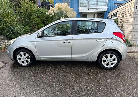 Hyundai i20 i20 1.4 CRDi Classic · 90 PS · Motorschaden
