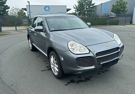 Porsche Cayenne Turbo 4S 521PS Bremsen&TÜV NEU Leder Xenon TOP