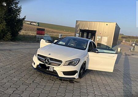 Mercedes-Benz CLA 45 AMG 4Matic (117.352)