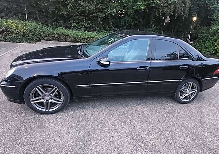 Mercedes-Benz C 280 C-Klasse 4Matic Automatik Avantgarde