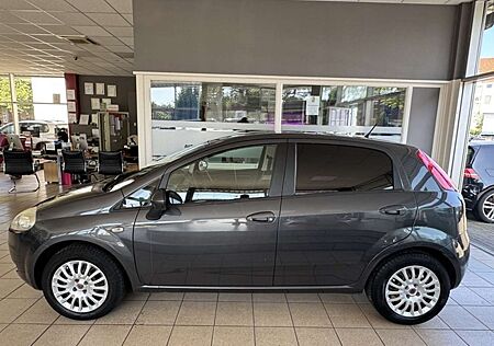 Fiat Grande Punto gebraucht kaufen Fiat Grande Punto Klima PDC blue&me TÜV-November-2026