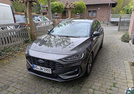 Ford Focus 1.0 EcoBoost Hybrid ST-LINE