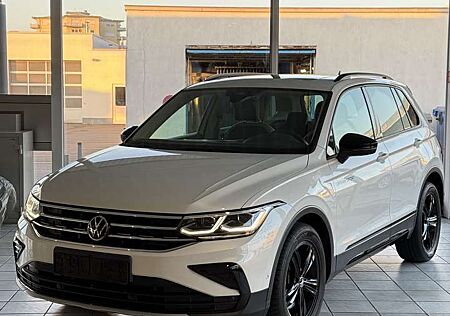 VW Tiguan Volkswagen 4MOTION*STNDHEIZ*VOLL*GARANTIE