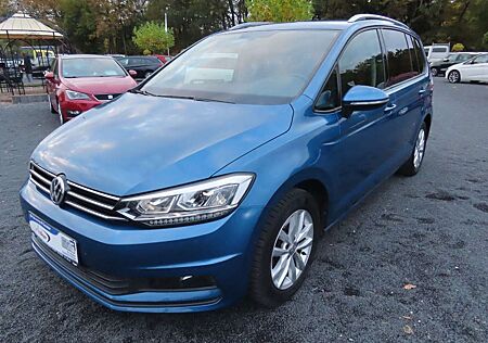 VW Touran Volkswagen 1,4 Comfortline Navi Kamera AHK 1.Hand