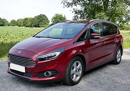 Ford S-Max 2.0 TDCi Aut. Allrad Titanium
