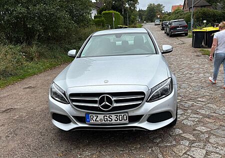 Mercedes-Benz C 180 7G-TRONIC Avantgarde