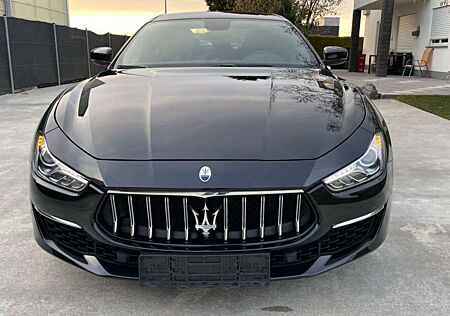 Maserati Ghibli *GT*Hybrid *ALEXA*SIRI *AppleCar*Android*