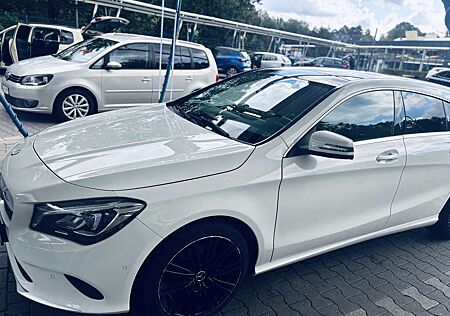 Mercedes-Benz CLA 220 Shooting Brake d 7G-DCT Peak Edition