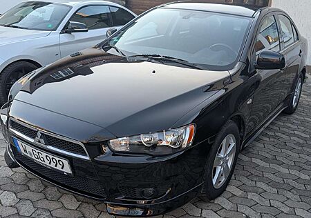 Mitsubishi Lancer Lancer Stufenheck Diesel 2.0 DI-D Intense
