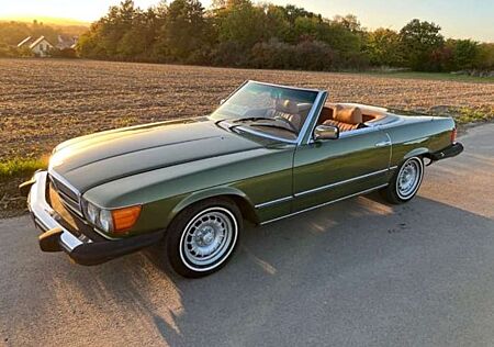 Mercedes-Benz SL 450 US-R107 Cabriolet mit Soft- und Hardtop