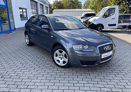 Audi A3 1.6 FSI Attraction