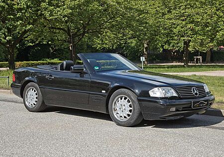 Mercedes-Benz SL 280 vorbildlich gewartet /umfangreiche Doku.