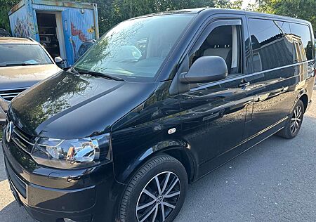 VW T5 Multivan Volkswagen 2,0TDI 140PS STANDHEIZUNG NAVI KLIMA ALU TEMPOMAT